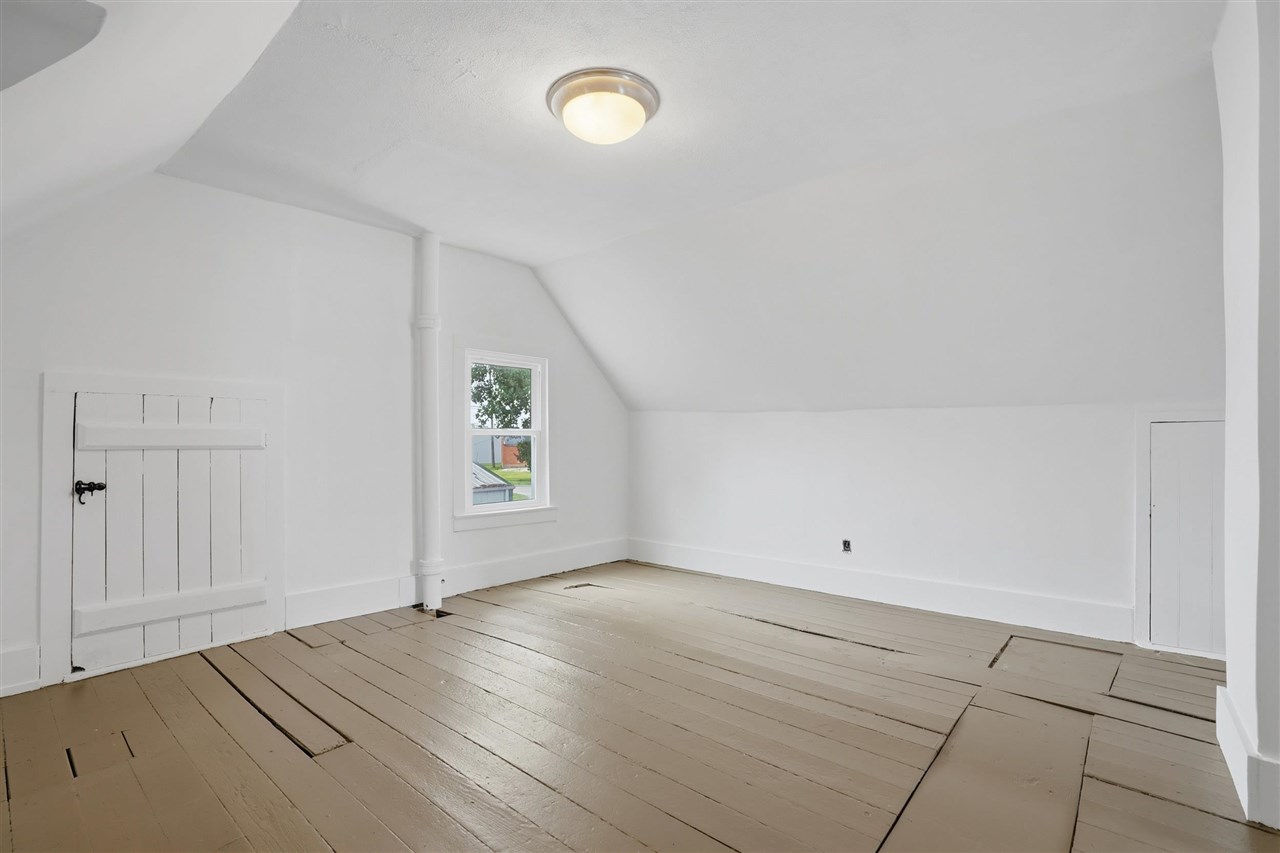 316 E 3rd Street Washington IA 52353