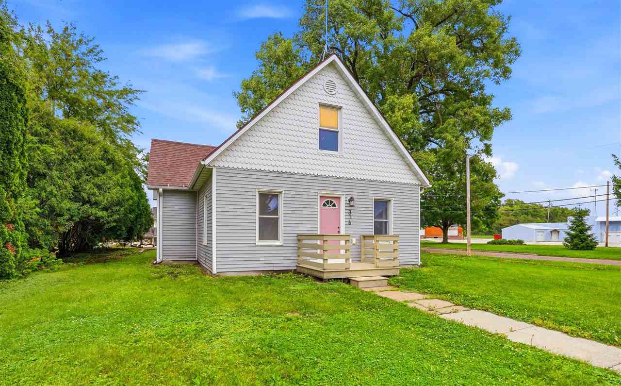 316 E 3rd Street Washington IA 52353