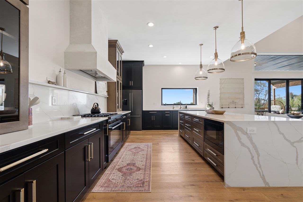 4764 Rapid Creek Road NE Iowa City IA 52245