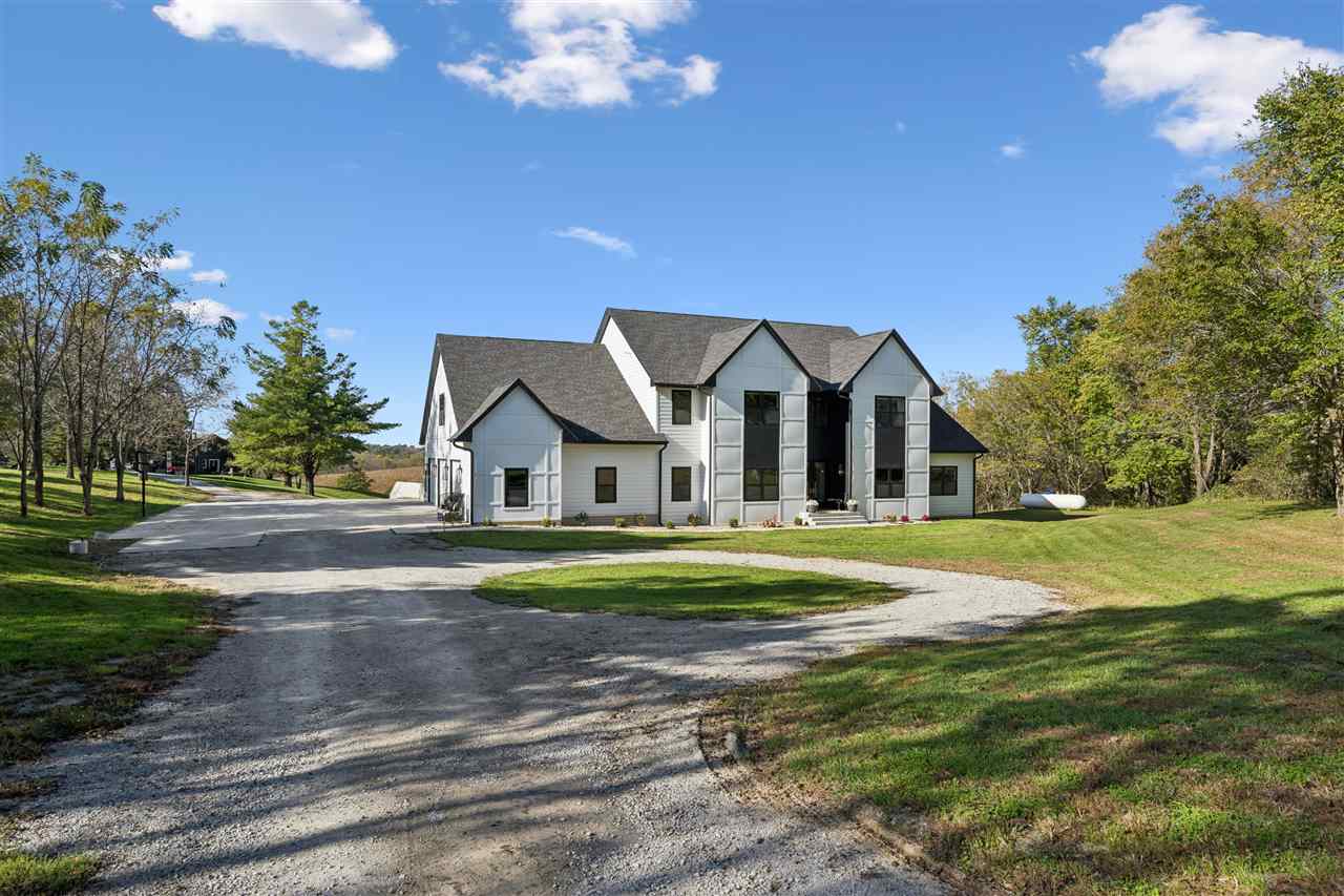 4764 Rapid Creek Road NE Iowa City IA 52245