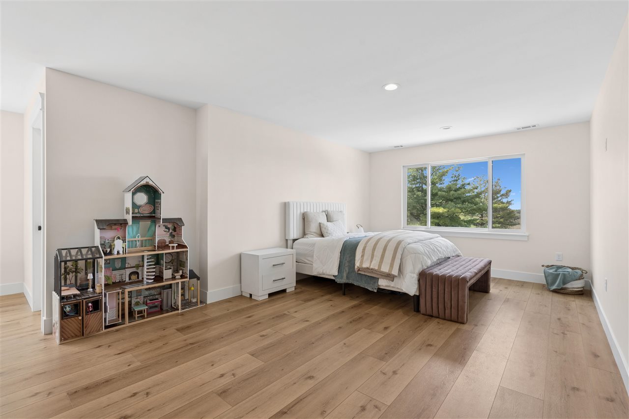 4764 Rapid Creek Road NE Iowa City IA 52245