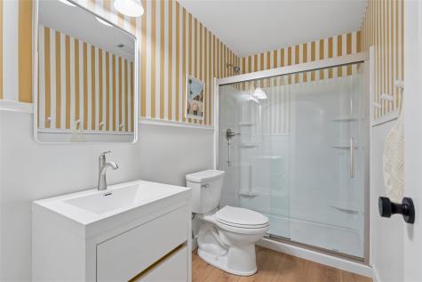 4764 Rapid Creek Road NE Iowa City IA 52245
