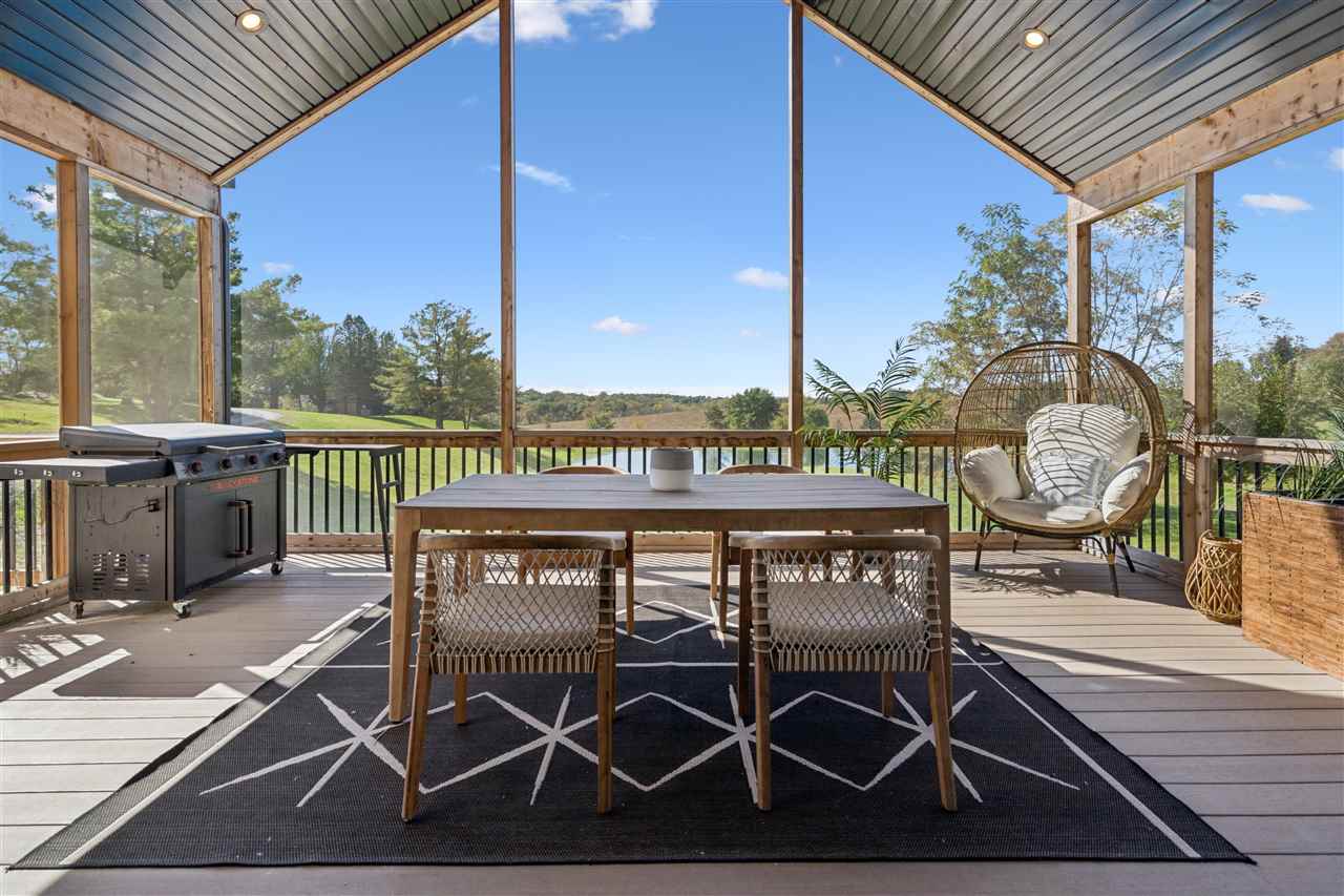 4764 Rapid Creek Road NE Iowa City IA 52245