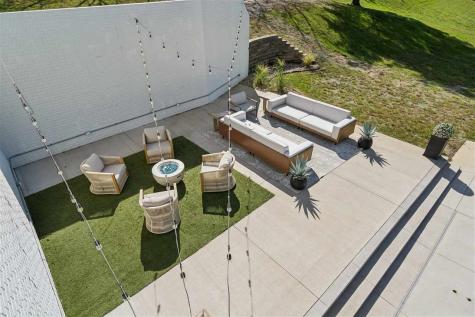 4764 Rapid Creek Road NE Iowa City IA 52245