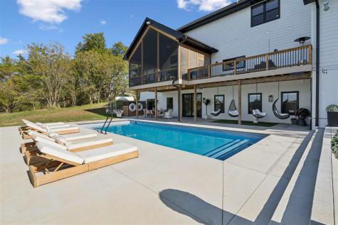 4764 Rapid Creek Road NE Iowa City IA 52245