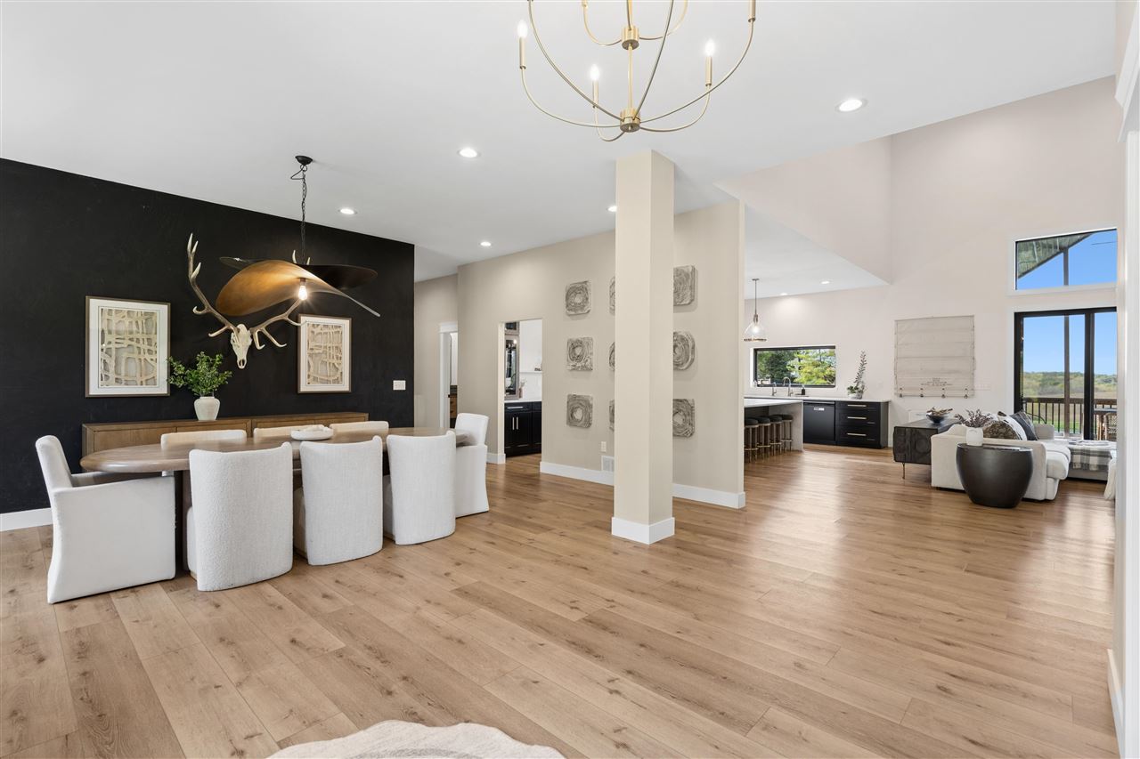 4764 Rapid Creek Road NE Iowa City IA 52245