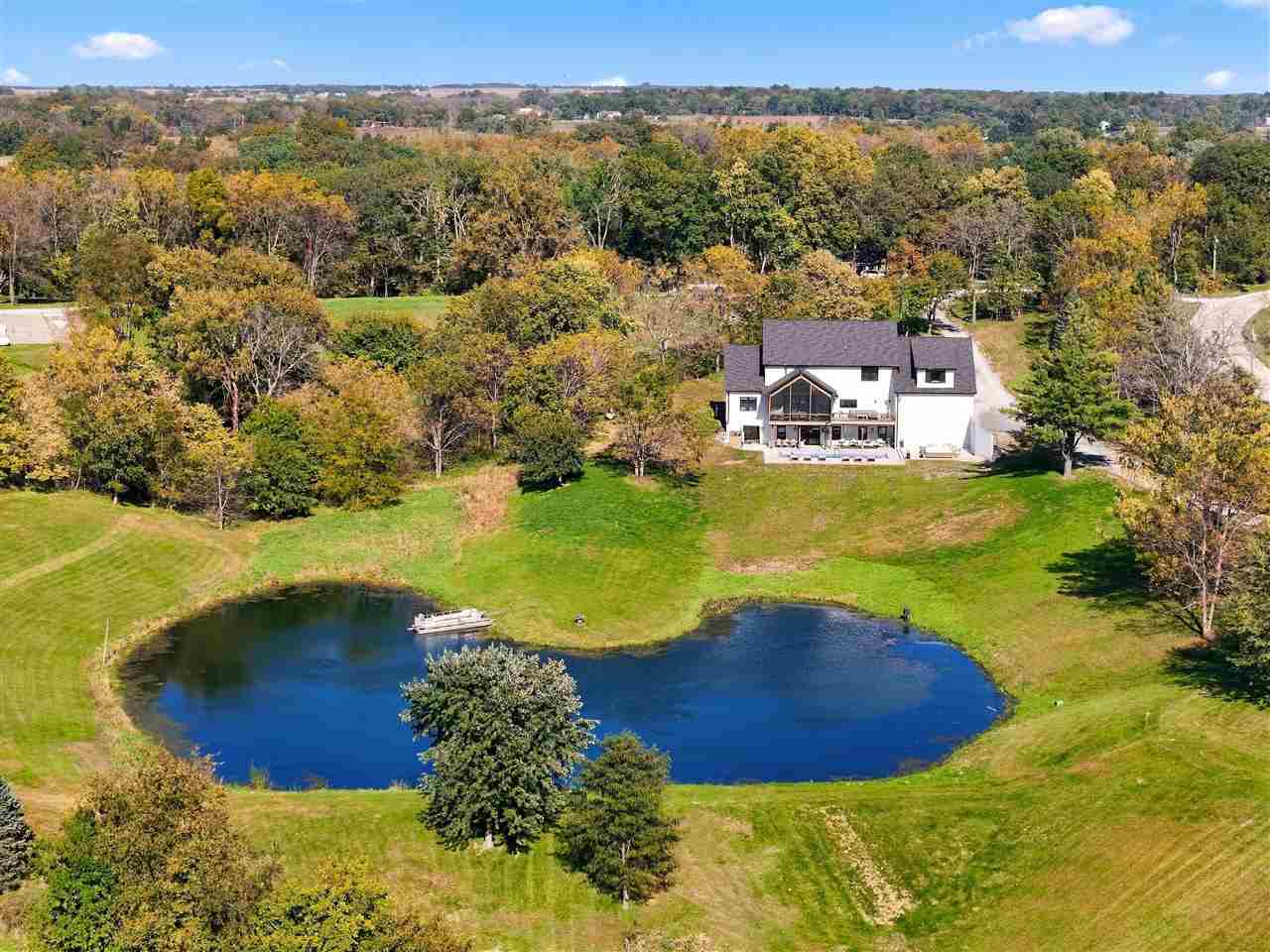 4764 Rapid Creek Road NE Iowa City IA 52245
