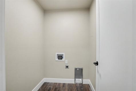 803 Mont Clair Street Solon IA 52333