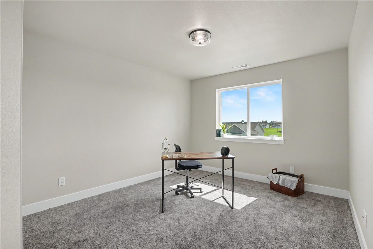 803 Mont Clair Street Solon IA 52333