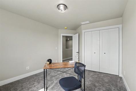 803 Mont Clair Street Solon IA 52333