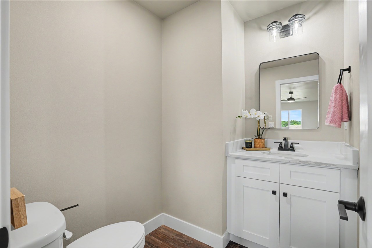 803 Mont Clair Street Solon IA 52333