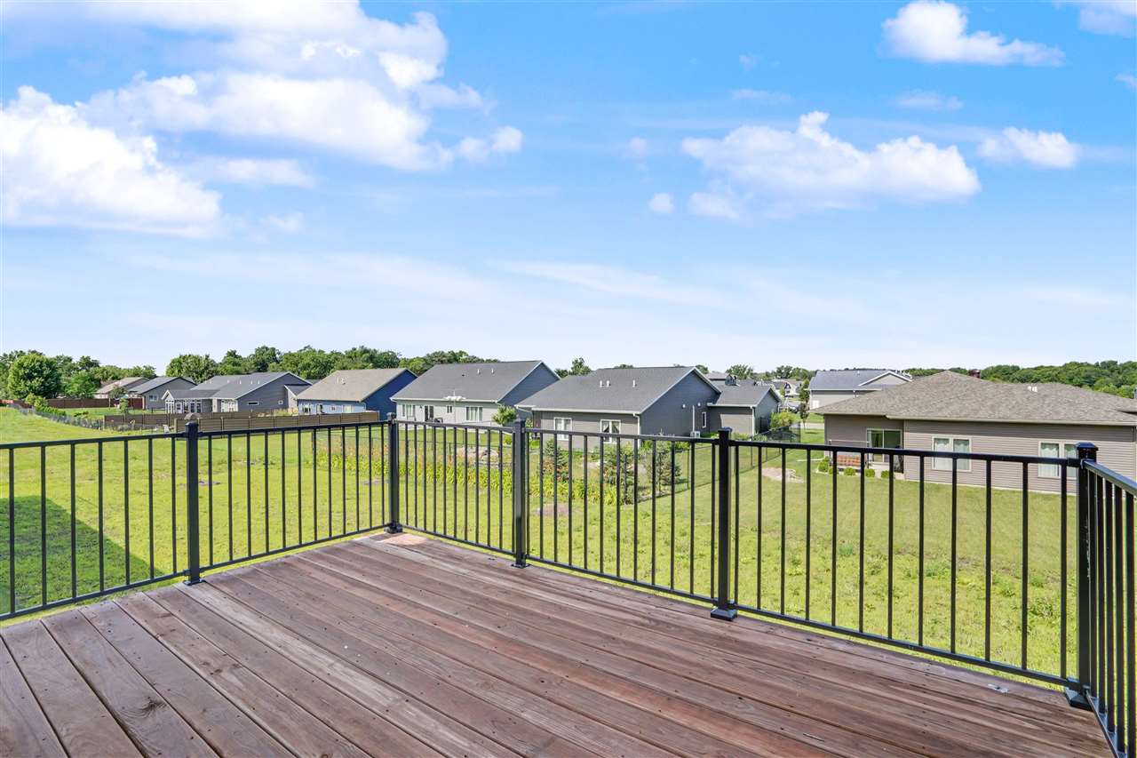 803 Mont Clair Street Solon IA 52333