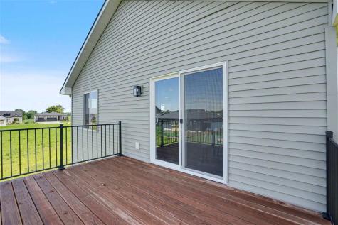 803 Mont Clair Street Solon IA 52333