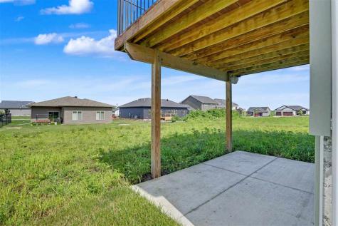 803 Mont Clair Street Solon IA 52333