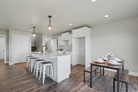803 Mont Clair Street Solon IA 52333