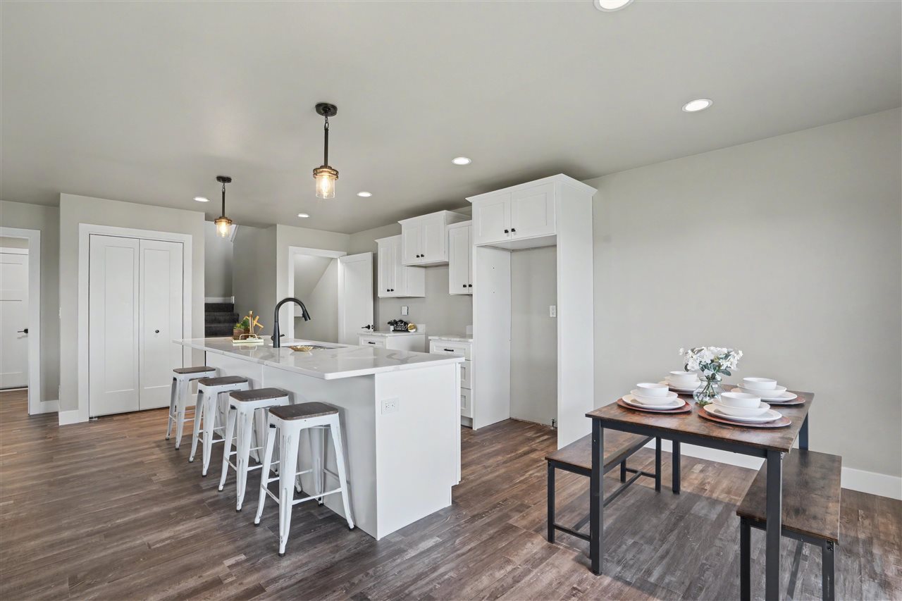803 Mont Clair Street Solon IA 52333