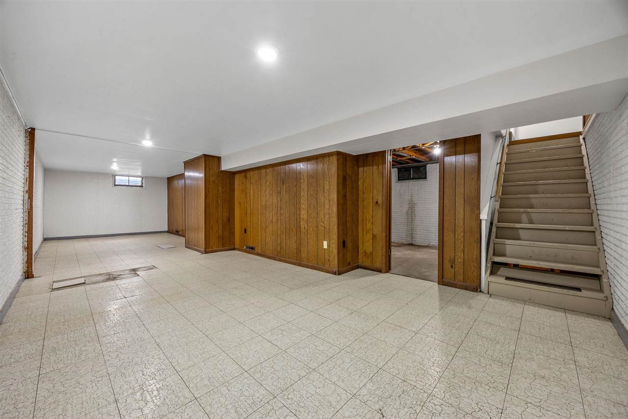 818 20th Avenue Coralville IA 52241