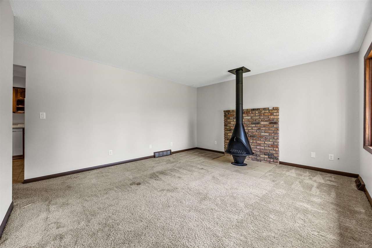 818 20th Avenue Coralville IA 52241