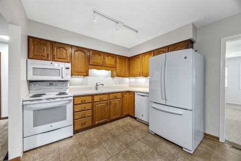 818 20th Avenue Coralville IA 52241