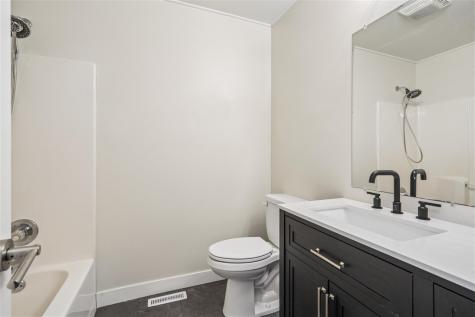 425 3rd Street SW Swisher IA 52338