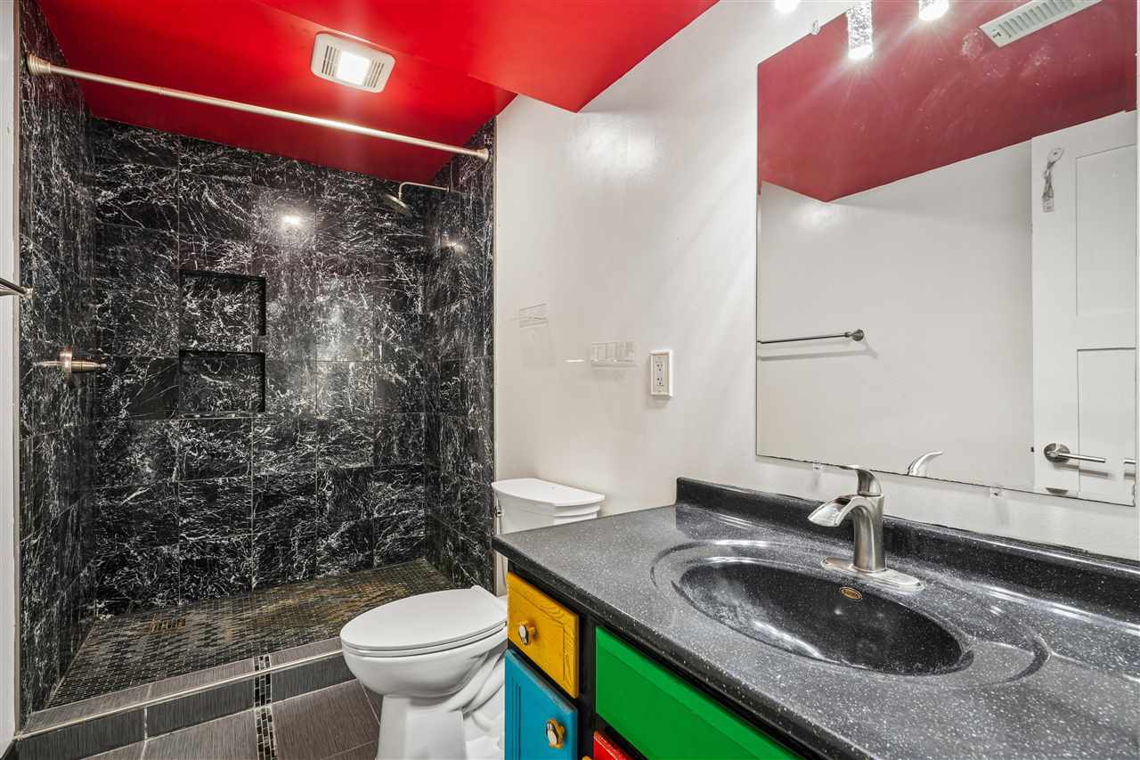 425 3rd Street SW Swisher IA 52338