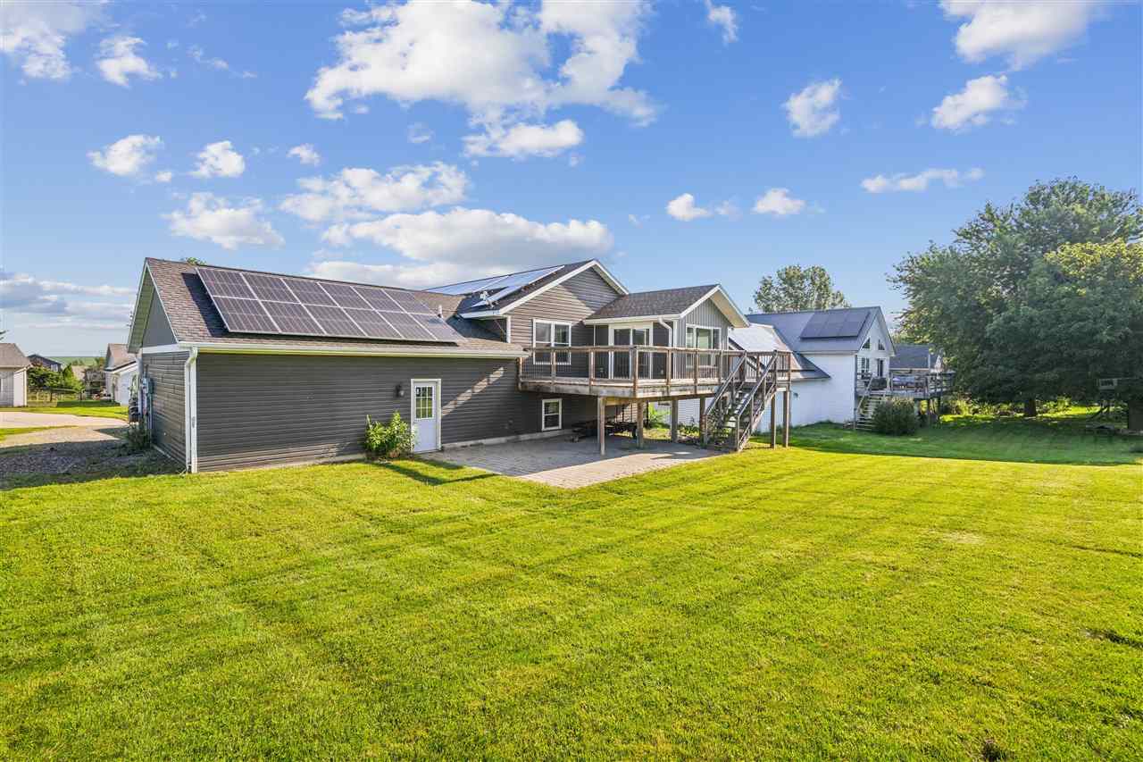 425 3rd Street SW Swisher IA 52338