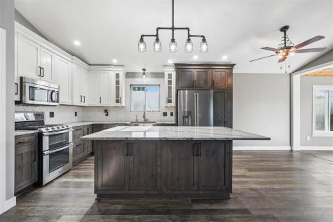 425 3rd Street SW Swisher IA 52338