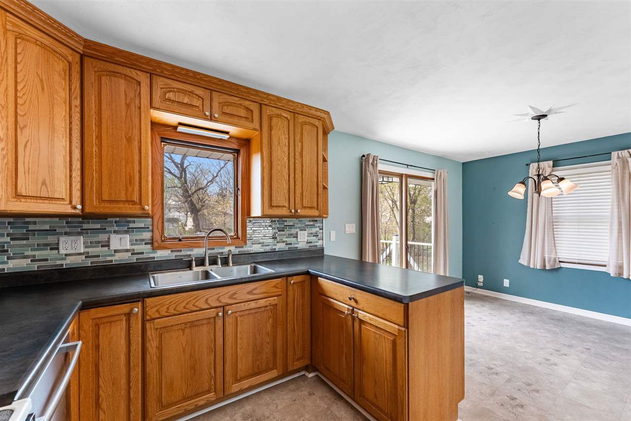 984A Newell Avenue Muscatine IA 52761