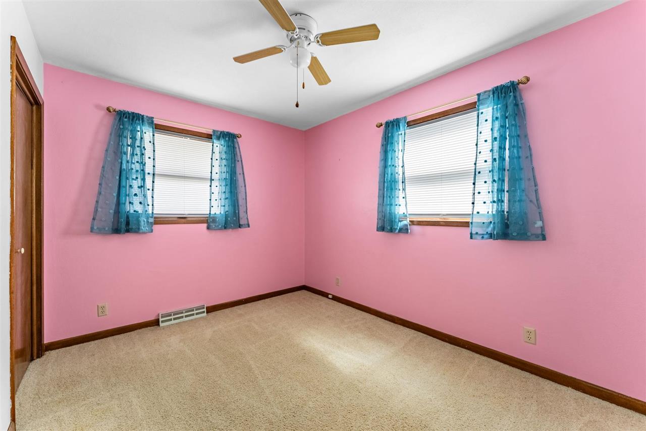 984A Newell Avenue Muscatine IA 52761