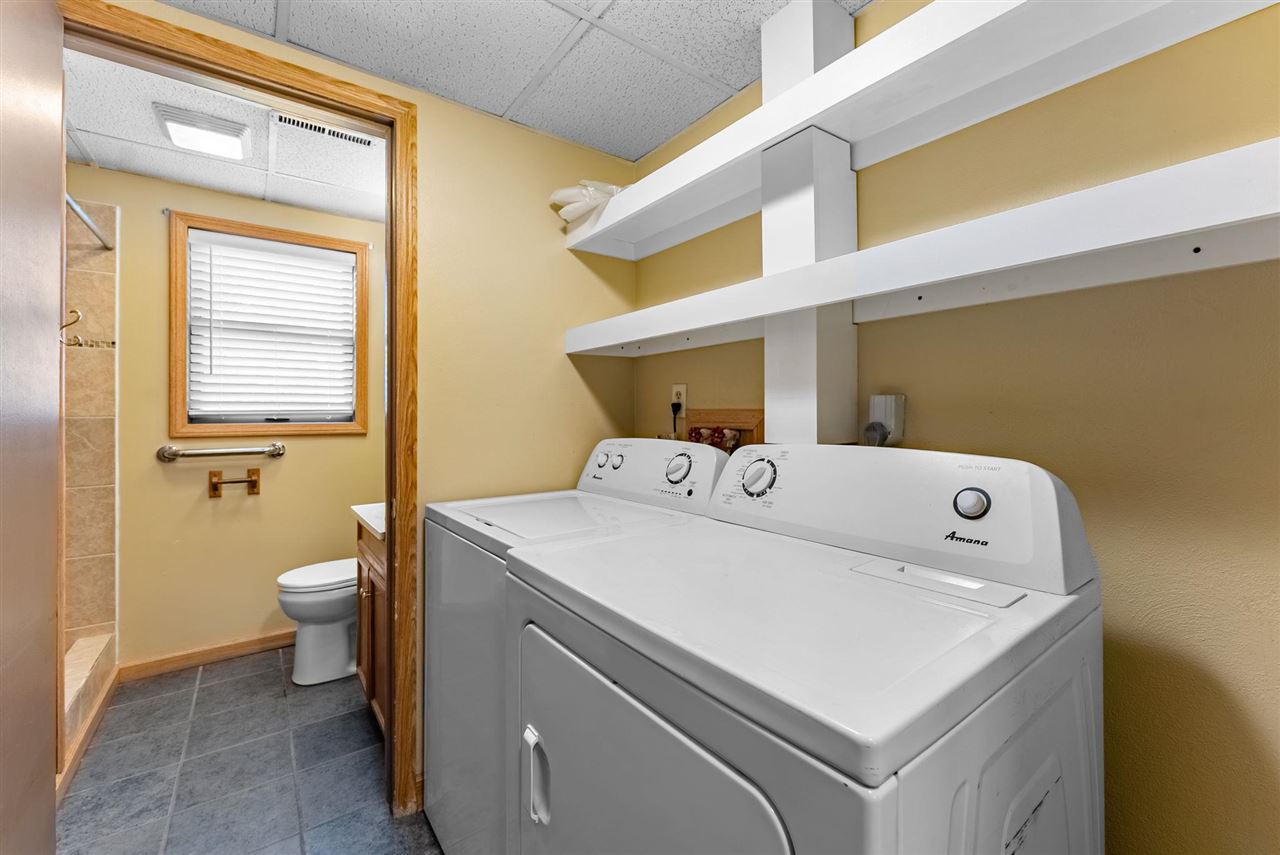 984A Newell Avenue Muscatine IA 52761