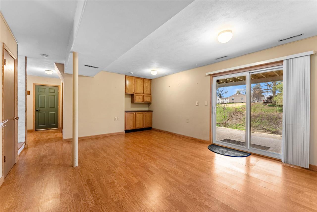 984A Newell Avenue Muscatine IA 52761