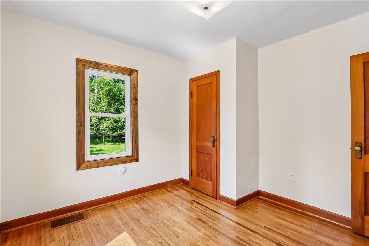 925 Dearborn Street Iowa City IA 52240