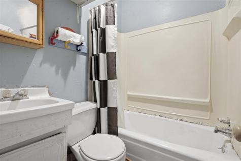 204 N Gilbert Street Iowa City IA 52240
