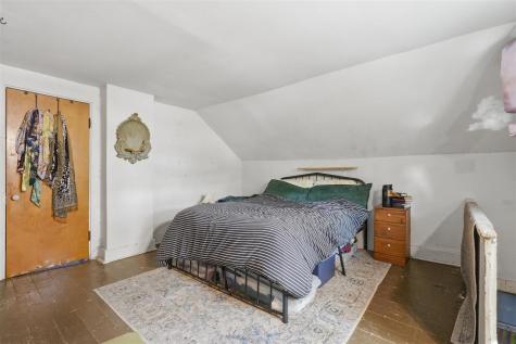 204 N Gilbert Street Iowa City IA 52240
