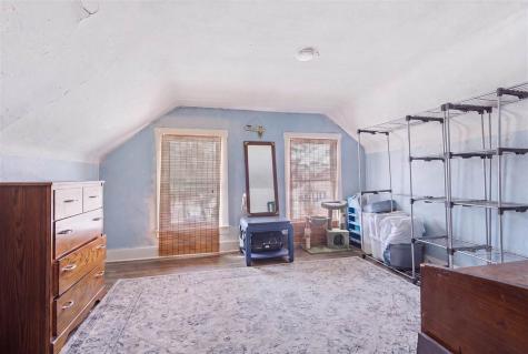 204 N Gilbert Street Iowa City IA 52240