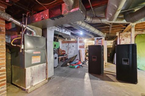 204 N Gilbert Street Iowa City IA 52240