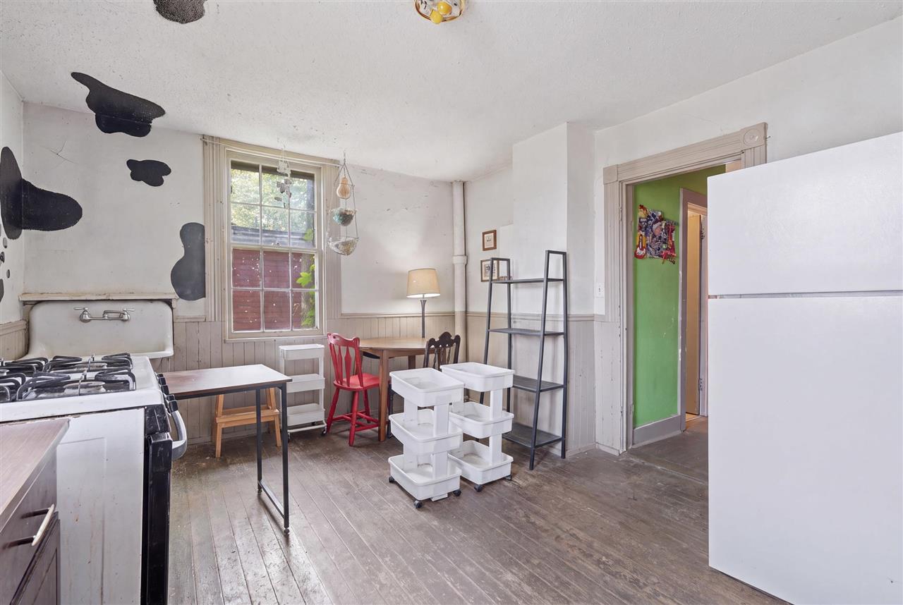 204 N Gilbert Street Iowa City IA 52240