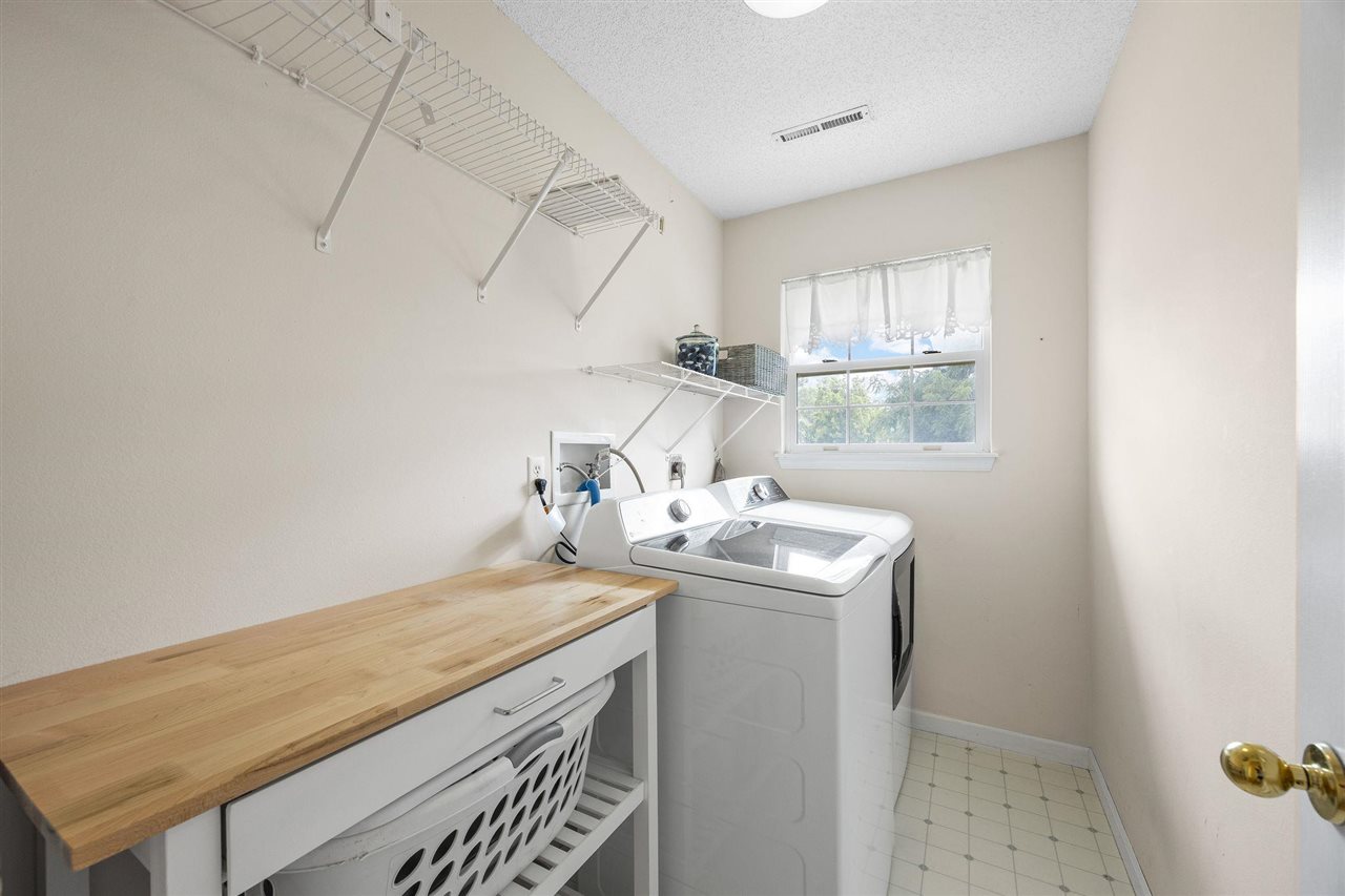 1515 Fox Trail Drive NE Cedar Rapids IA 52402