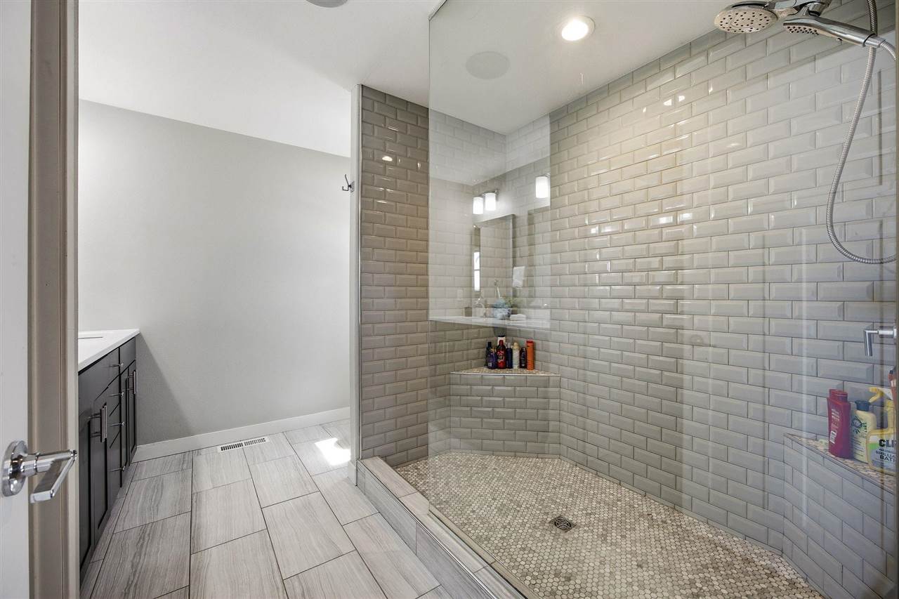 315 Canterbury Street North Liberty IA 52317