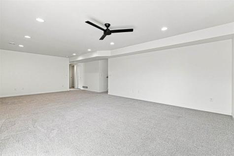 386 Sierra Trace Coralville IA 52241