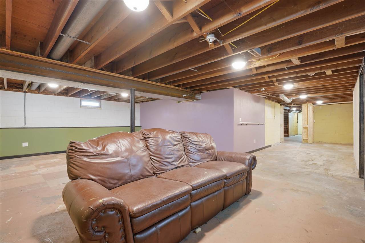 110 E Washington Street North English IA 52316