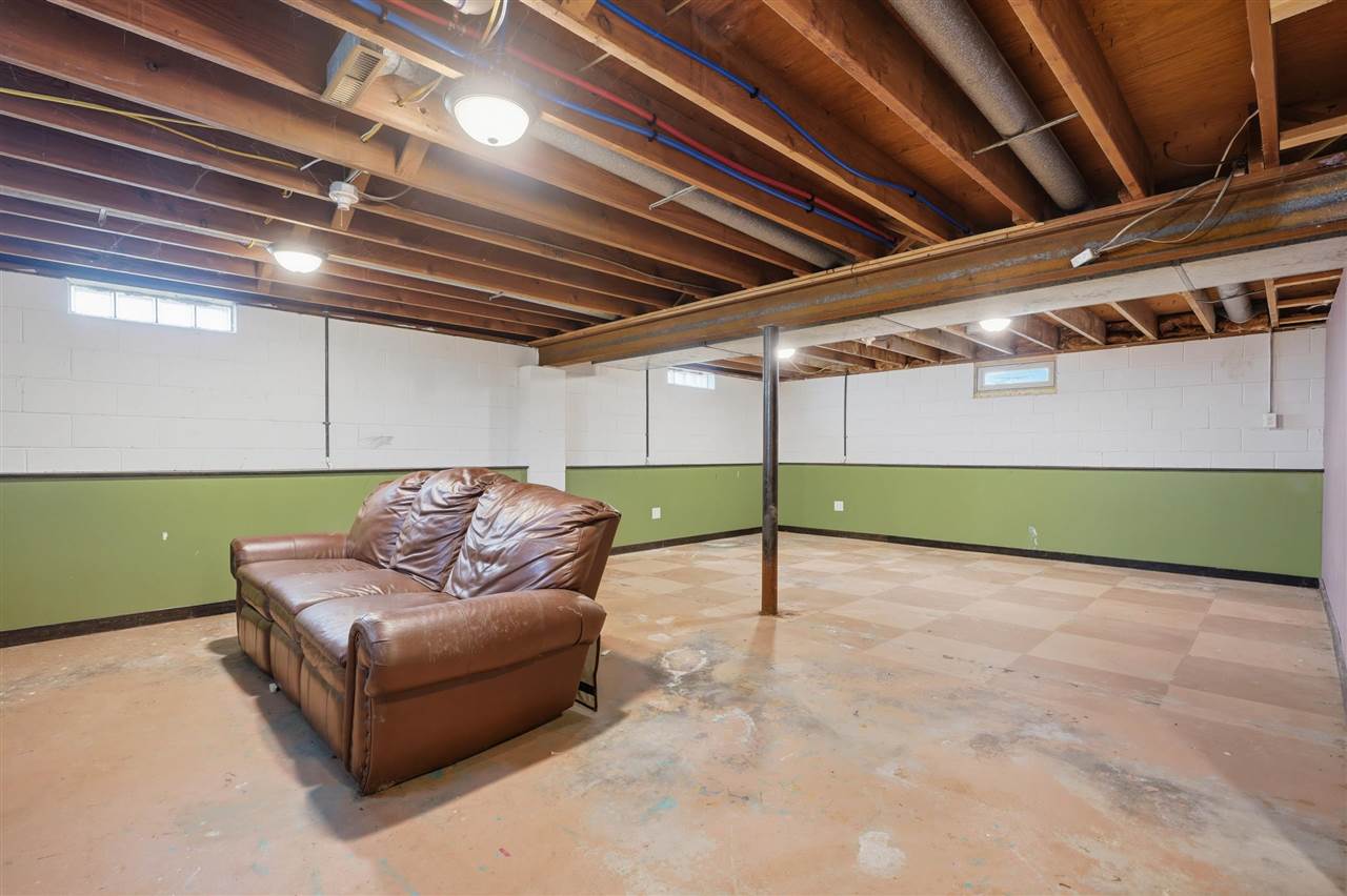 110 E Washington Street North English IA 52316