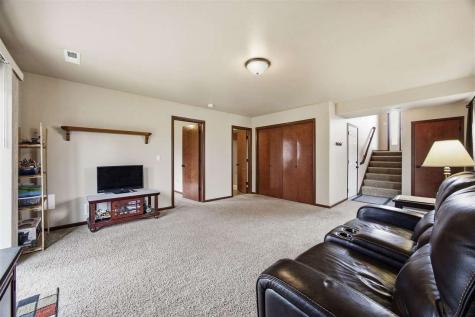 1072 Patton Lane North Liberty IA 52317