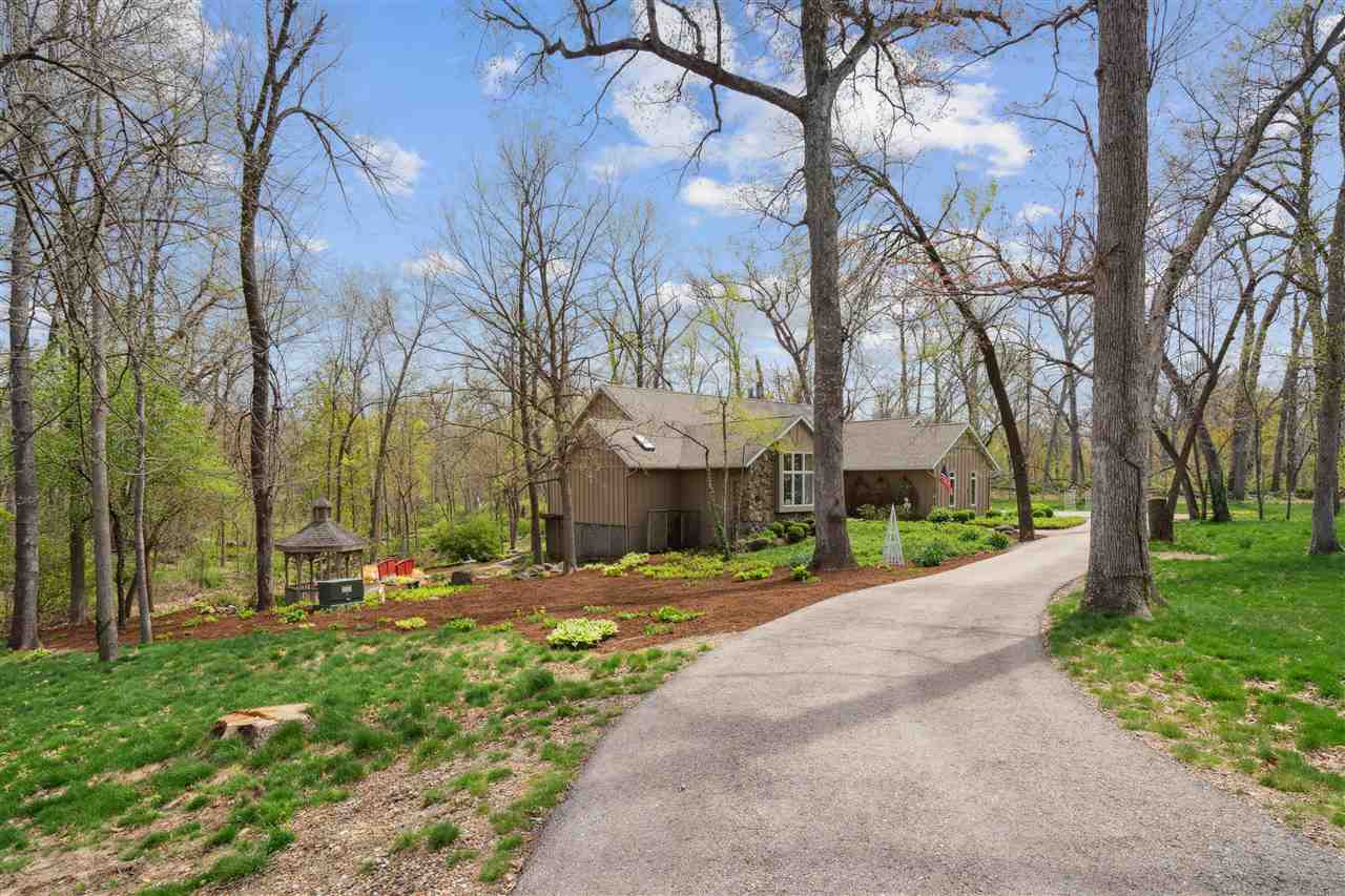 525 Indian Road SE Cedar Rapids IA 52403