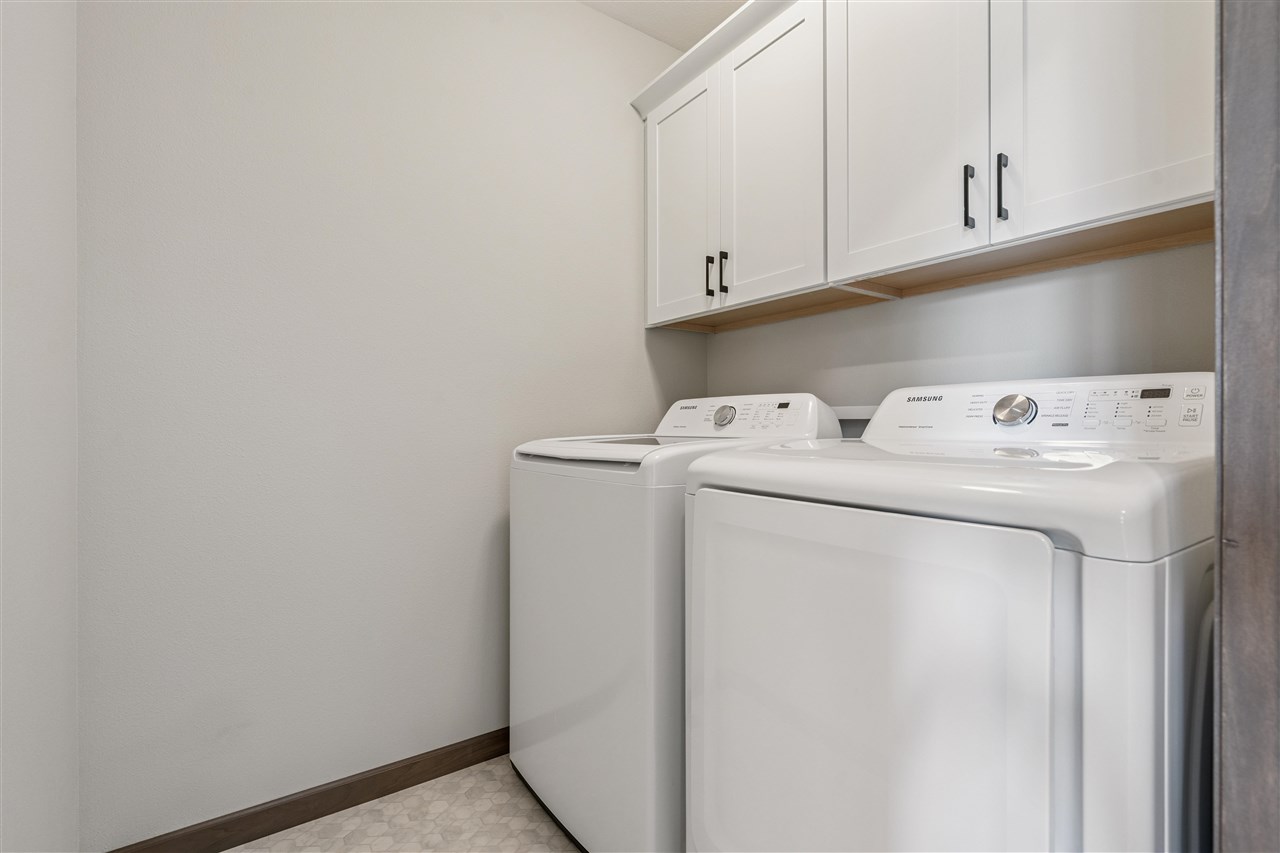 6903 Underwood Avenue SW Cedar Rapids IA 52404