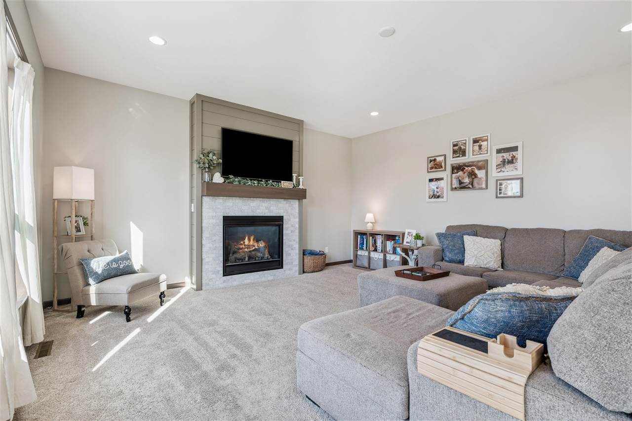 6903 Underwood Avenue SW Cedar Rapids IA 52404