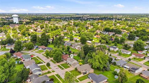 304 NE Norman Drive Cedar Rapids IA 52402