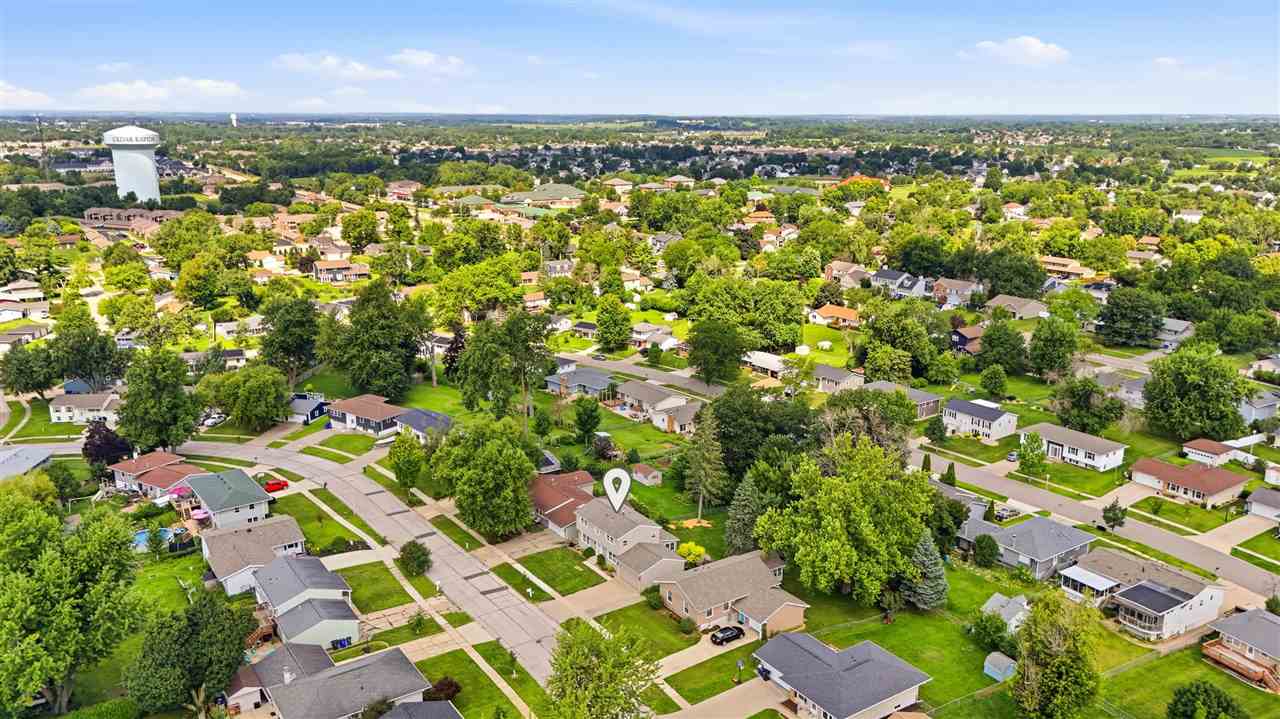 304 NE Norman Drive Cedar Rapids IA 52402