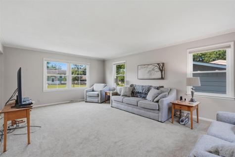 304 NE Norman Drive Cedar Rapids IA 52402