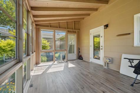304 NE Norman Drive Cedar Rapids IA 52402